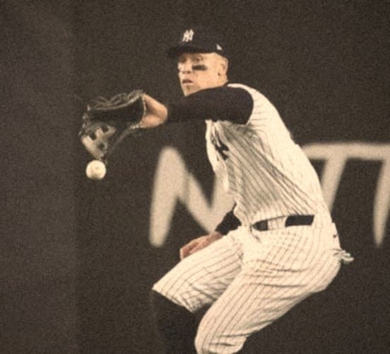 Aaron Judge as the ball comes out of his glove